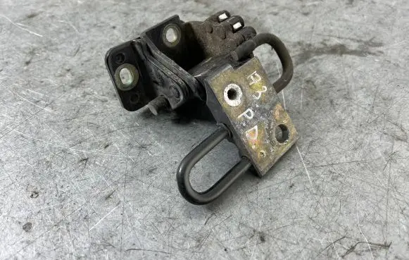 Front door lower hinge