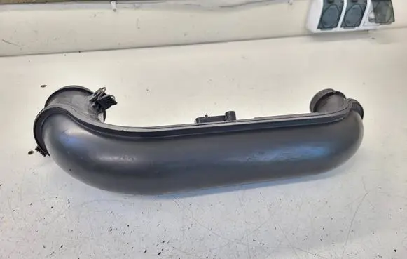 Ford Transit Air intake hose/pipe 6C119R504CC 6897649