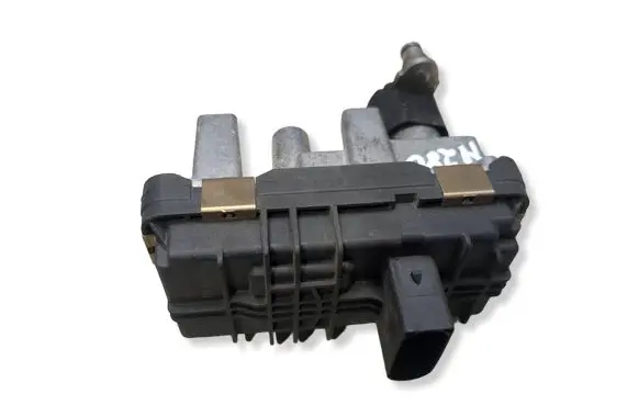 BMW 5 F10 F11 Turbine electric control actuator 4933519400 6NW01009902