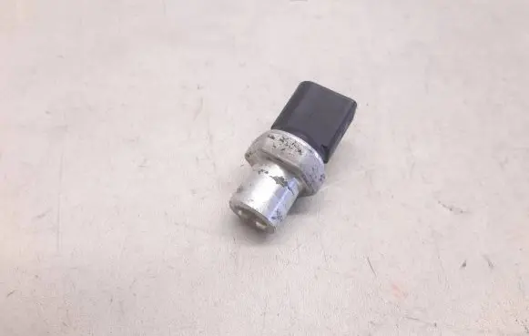 Audi A5 8T 8F Air conditioning (A/C) pressure sensor 4H0959126 105176