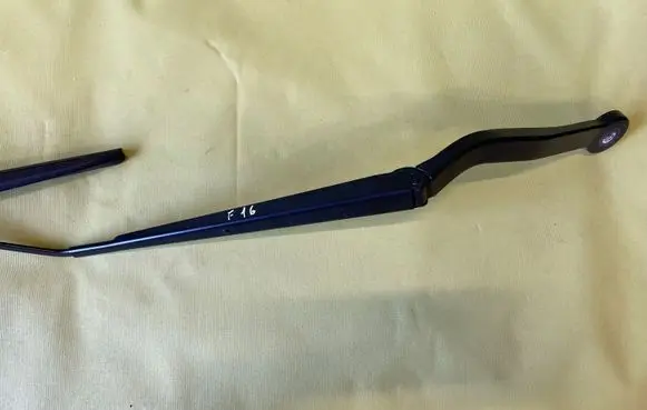 BMW X5 F15 Windshield/front glass wiper blade 7304071