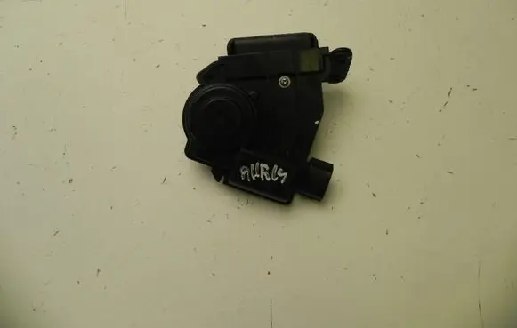 Engine bonnet/hood lock/catch