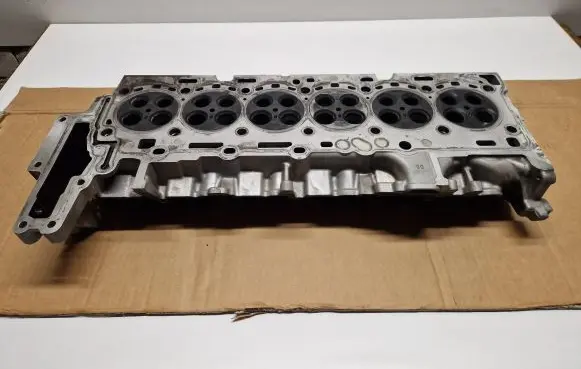 BMW 5 F10 F11 Engine head 7812929