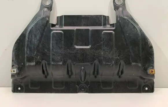 BMW 2 F22 F23 Engine splash shield/under tray 6850067