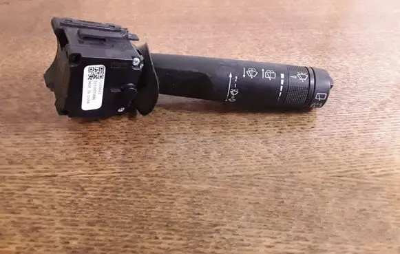 Opel Insignia A Wiper control stalk 13305522 01330510588