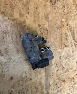 Audi A6 S6 C6 4F Intake manifold valve actuator/motor A2C53106043 5000062