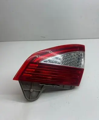 Ford Mondeo Mk III Tailgate rear/tail lights 7S7113A602