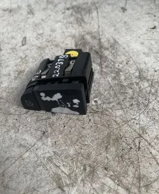 Audi A6 S6 C6 4F Glove box opening button 4F1927227