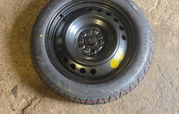 Toyota Corolla Cross R17 spare wheel