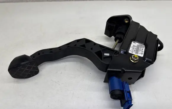 Volkswagen Polo Clutch pedal 6Q1721059F
