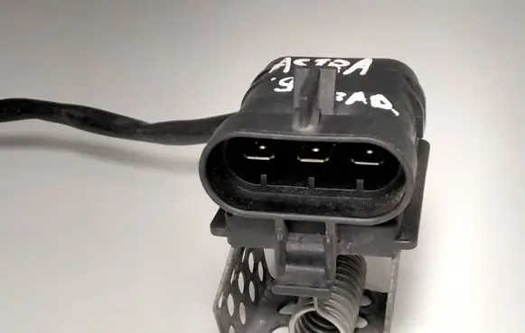 Opel Astra G Coolant fan relay 3134503073