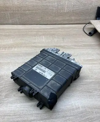 Volkswagen PASSAT B4 Engine control unit/module ECU 028906021B 0281001172