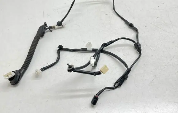 Subaru XV II Rear door wiring loom 81823FL000 170902 279053