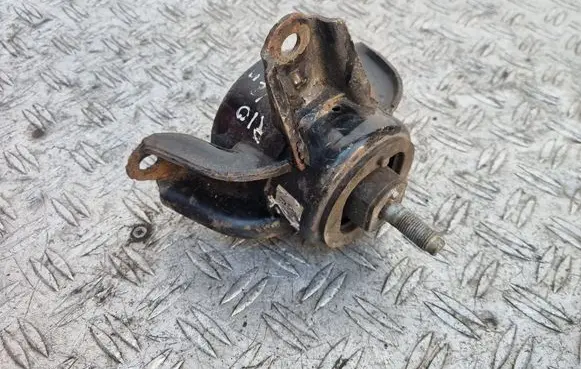 KIA Rio Engine mount bracket