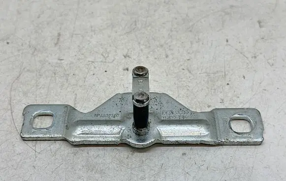 Audi TT TTS Mk2 Trunk lock loop 8P4827507