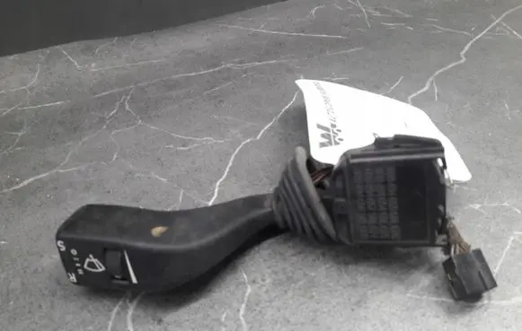 Opel Omega B1 Fog light switch 090494655501