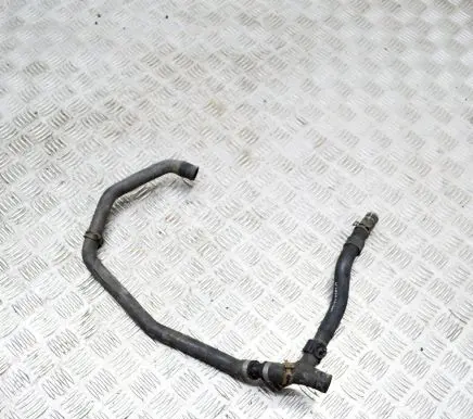 Mercedes-Benz C W205 Engine coolant pipe/hose