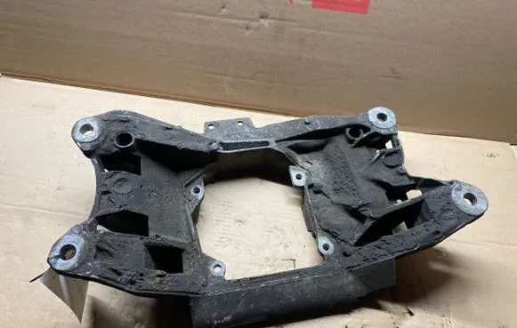 Audi A6 S6 C7 4G Gearbox mounting bracket 4G0399263J