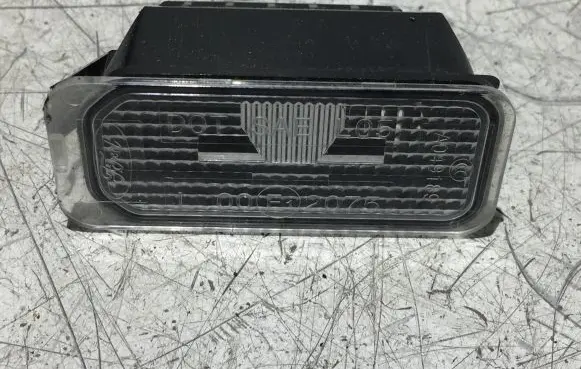 Ford Courier Number plate light 6M2A13550