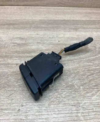 BMW X5 E70 Hazard light switch 6919506 690905202 WithPlug