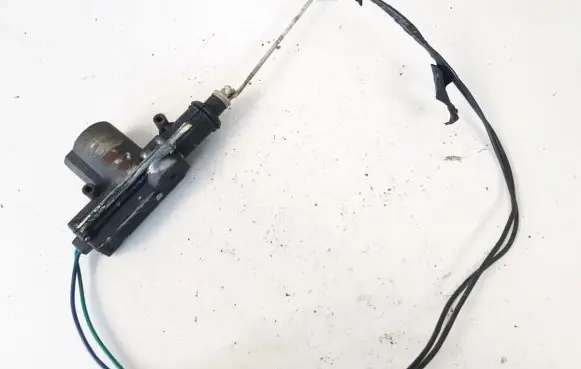 Volkswagen PASSAT B3 Central locking motor 9801