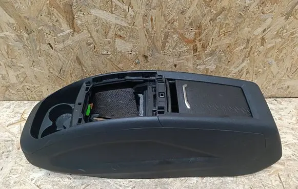 Citroen C4 II Picasso Armrest 
