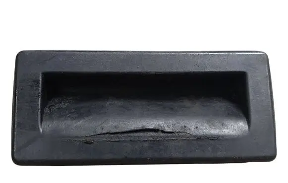 Tailgate opening switch