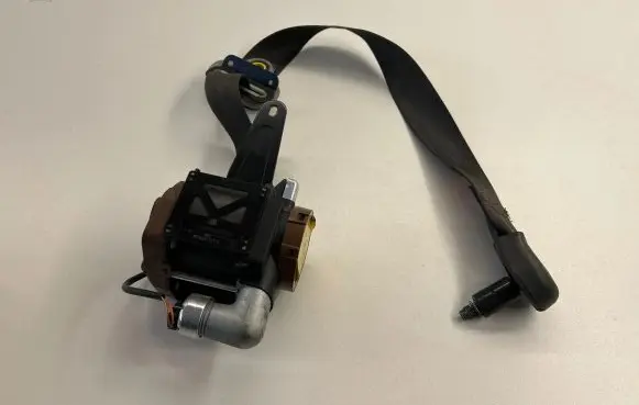 Opel Antara Front seatbelt