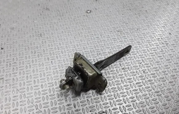 Opel Frontera B Front door check strap stopper