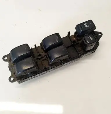 Toyota Corolla Verso E121 Electric window control switch 8404013081