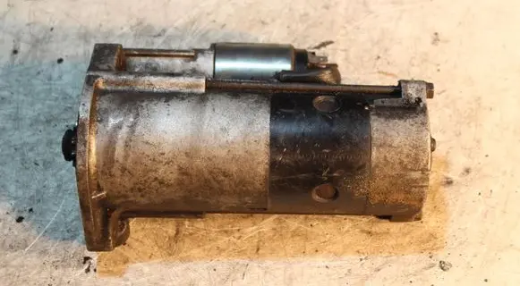 Mitsubishi Pajero Starter motor ME204424