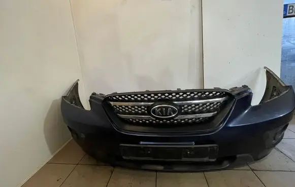 KIA Carens III Front bumper
