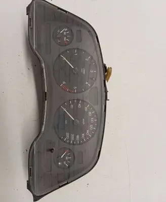 Opel Zafira A Speedometer (instrument cluster) 09228758 93311756 351185000