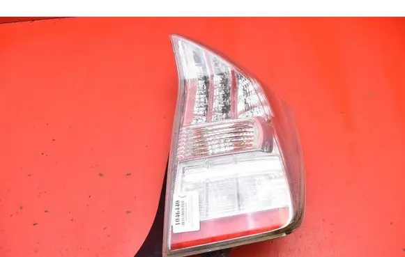 Toyota Prius (XW30) Rear/tail lights P8007
