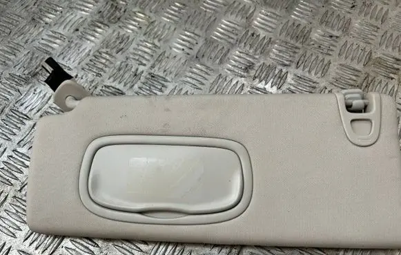 Jeep Cherokee Sun visor