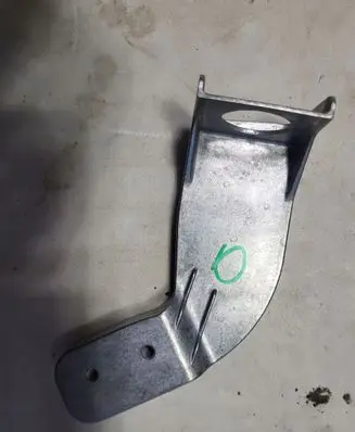 Mercedes-Benz C W203 Fender mounting bracket A20662019001