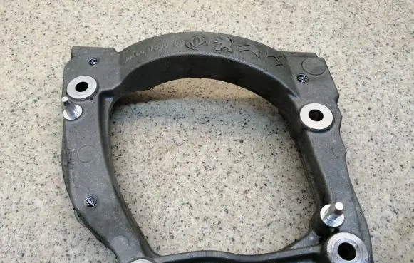 Opel Corsa F A/C compressor mount bracket 9826641380
