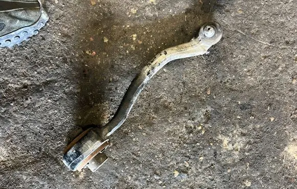 Mercedes-Benz CLK A209 C209 Front lower control arm/wishbone
