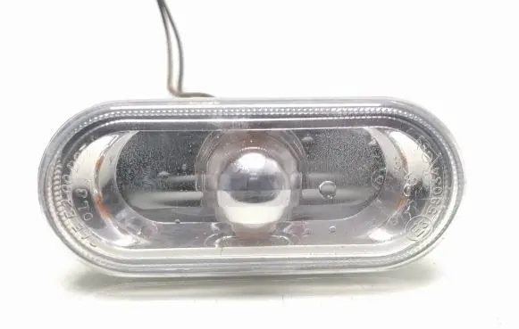 Volkswagen Golf IV Front fender indicator light 1J0949117