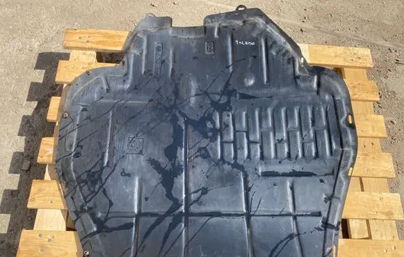 Seat Toledo II (1M) Engine splash shield/under tray 150302