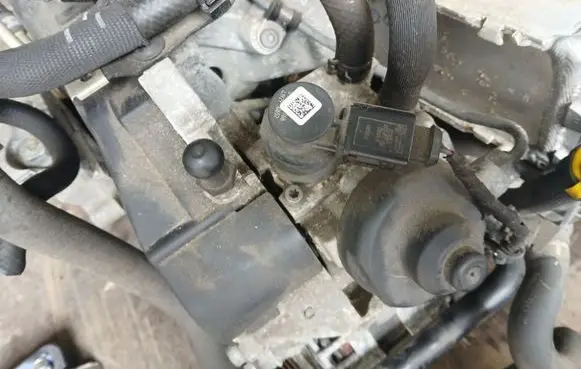 Audi A3 S3 8V Fuel injection high pressure pump 0445010537