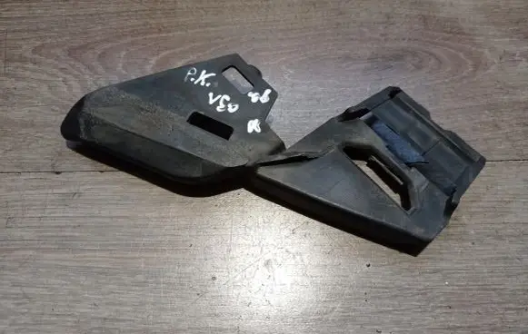 Volvo V50 Headlight/headlamp mounting bracket 30678261