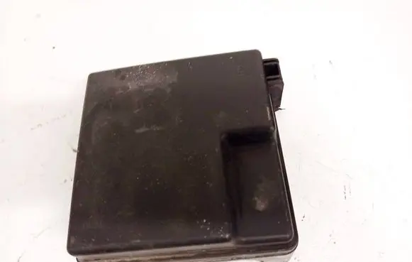 Hyundai i30 Fuse box cover 