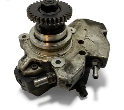 Jeep Grand Cherokee (WK) Fuel injection high pressure pump A6420700501 0445010145