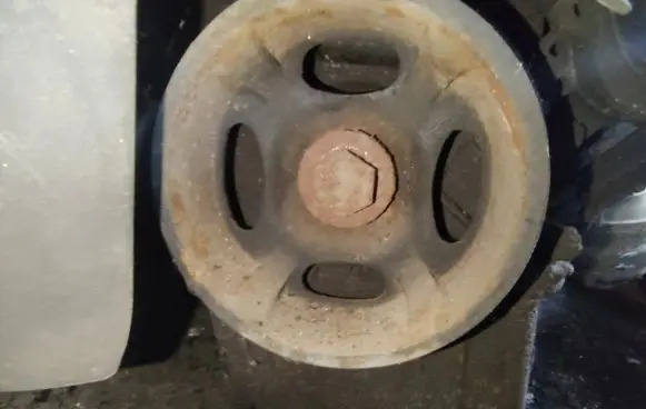 Mercedes-Benz C W202 Crankshaft pulley
