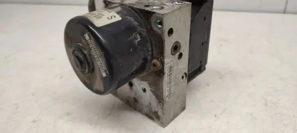 Volvo V70 ABS Pump 9496945 10020402824 114603