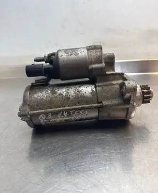 Volkswagen Tiguan Starter motor 02E911024B 0001179518 12102014