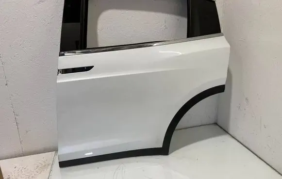 Tesla Model X Rear door