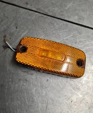 Volkswagen II LT Front fender indicator light E179605