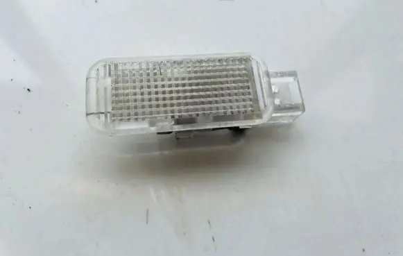 Audi A6 S6 C5 4B Other interior light 4B0947415